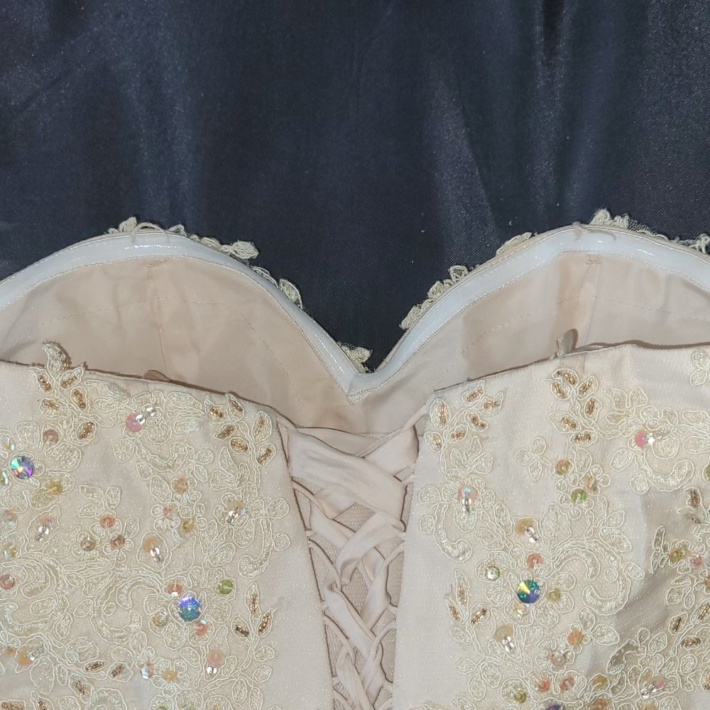 Homecoming dress - Picture 2 of 5